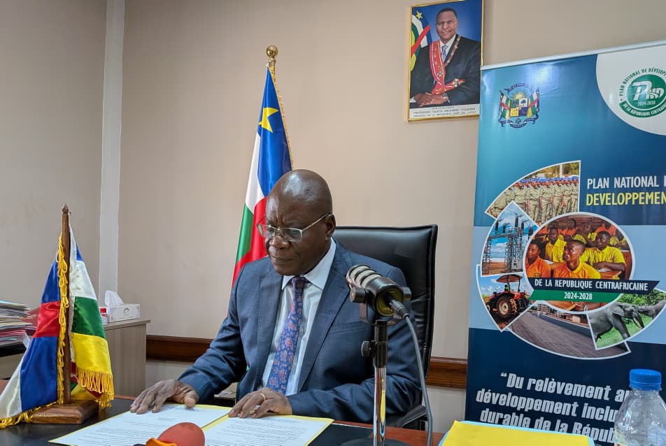 ALERTE SANITAIRE À MBAÏKI : LE GOUVERNEMENT CENTRAFRICAIN, PAR LA VOIX DU PR RICHARD FILAKOTA, APPELLE LA POPULATION AU CALME ET À LA VIGILANCE