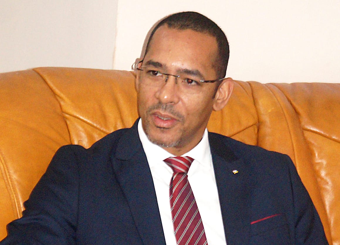 PRÉSENTATION DE COPIES FIGURÉES DE LETTRES DE CRÉANCE AU MINISTRE MARC MANDABA